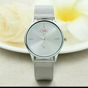 NEW WOMAN'S SILVER STAINLESS STEEL MESH WATCH